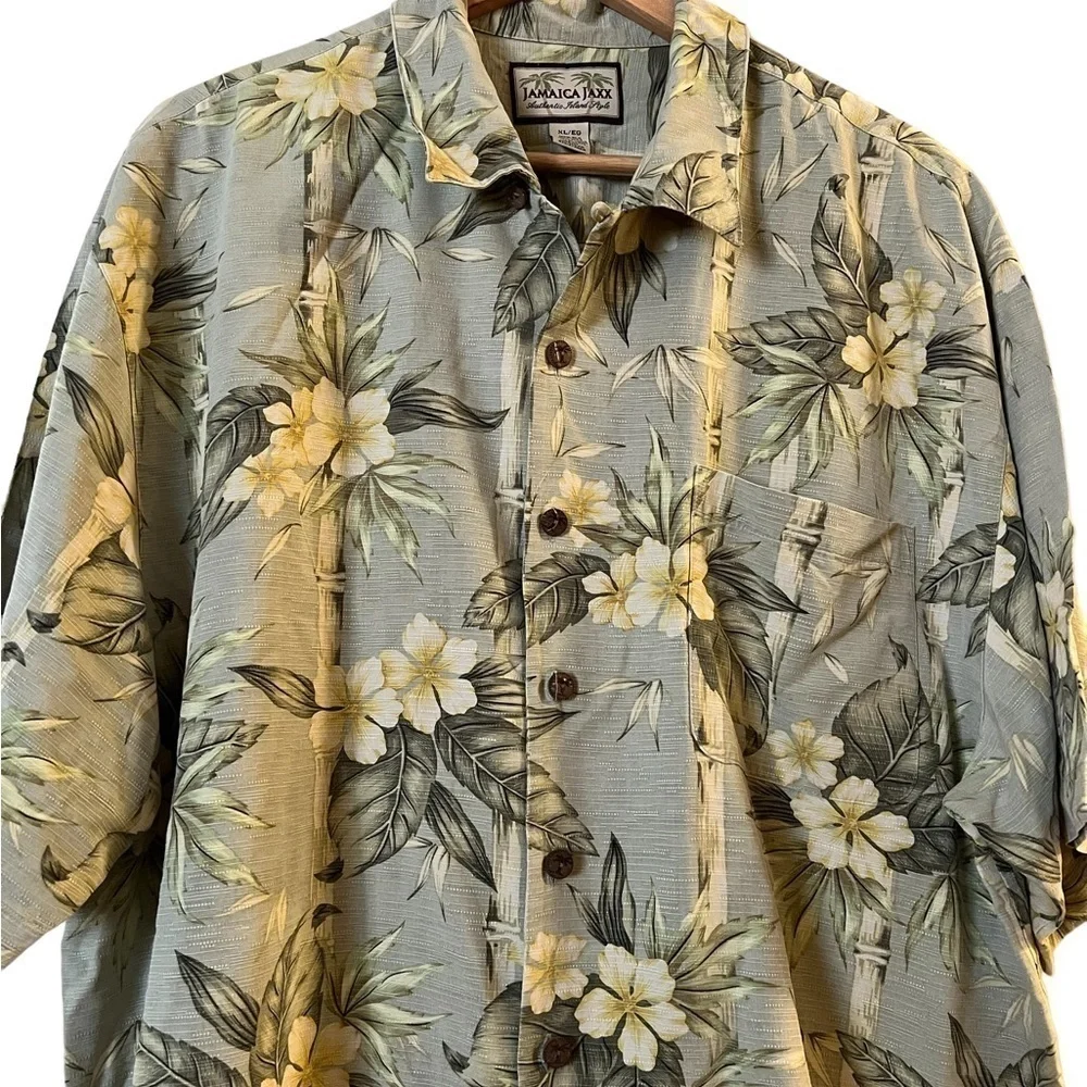 Jamaica Jaxx 100% Silk Hawaiian Bamboo Tropical Floral Short Sleeve Shirt